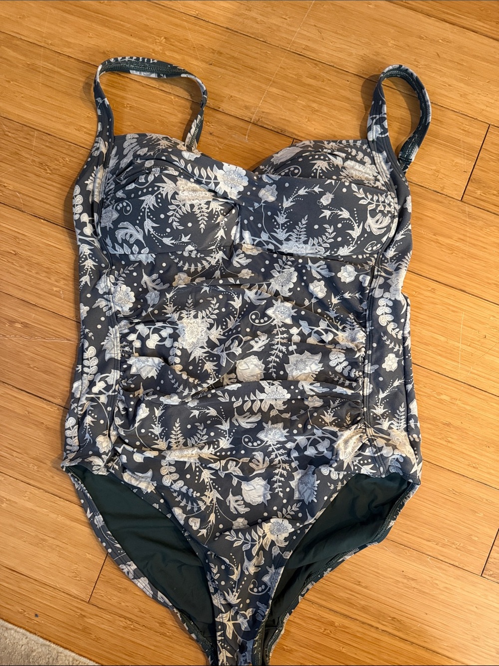 Floral Print Green One-Piece Swimsuit with Supportive Fit